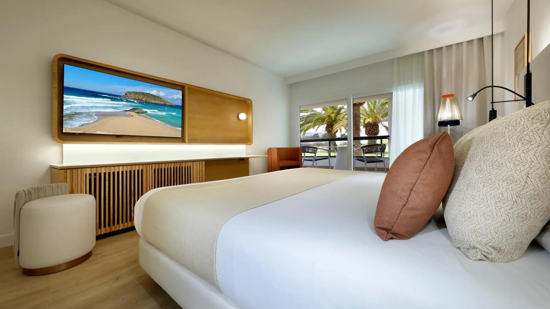 Grand Palladium White Island Resort & Spa Playa d'en Bossa Hotel