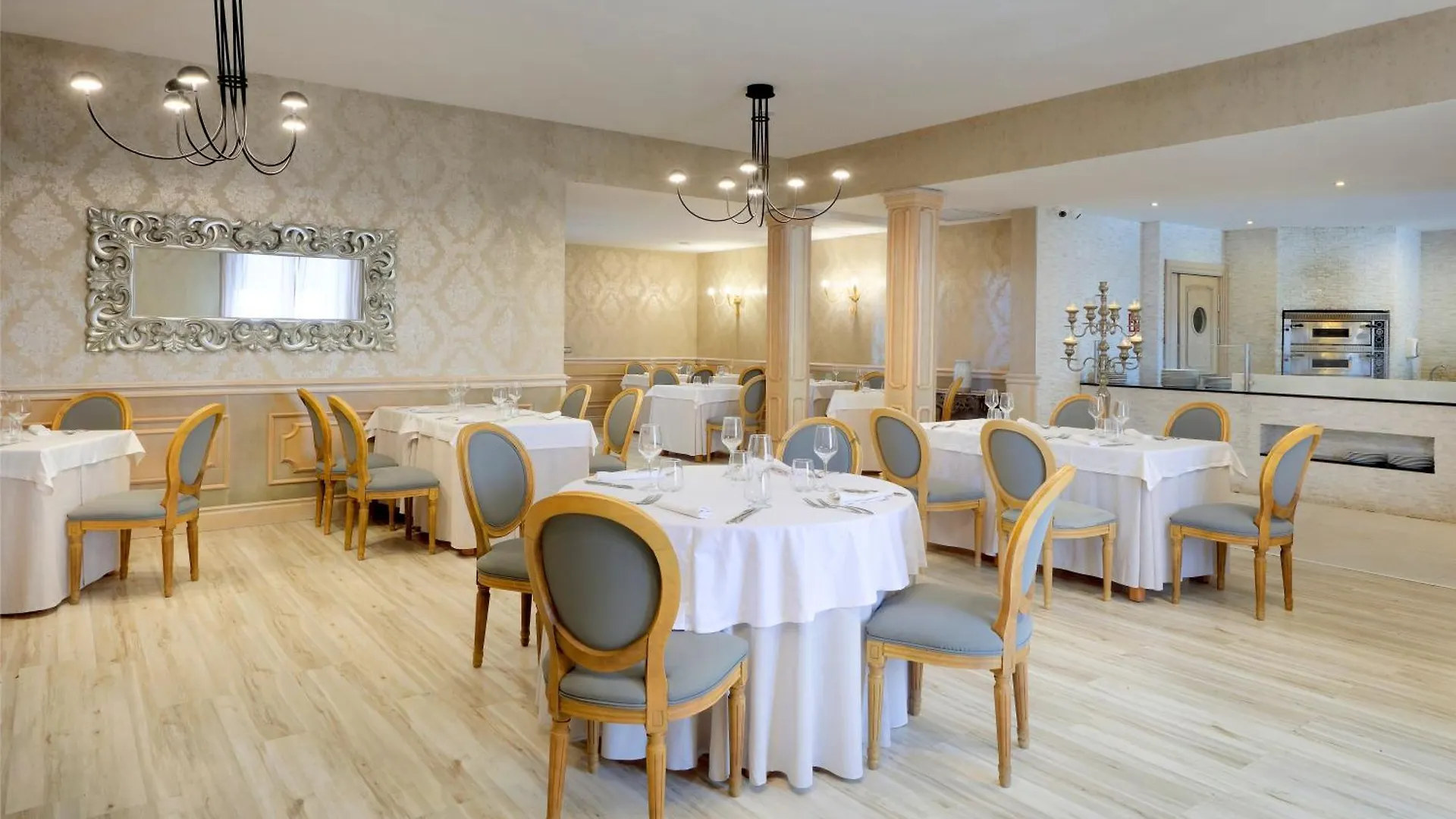 Hotel Grand Palladium White Island Resort & Spa Playa d'en Bossa