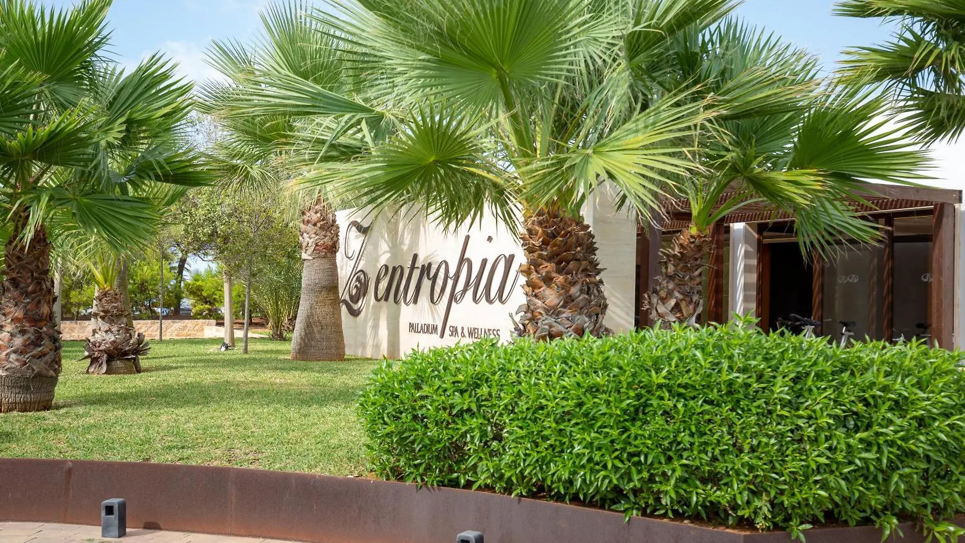 Grand Palladium White Island Resort & Spa Playa d'en Bossa Spain
